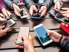 Top 5 Ponsel Paling Canggih Tahun 2023: Inovasi Terbaru dalam Dunia Smartphone