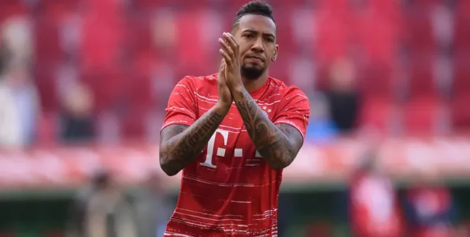 MU Berburu Bek Misterius